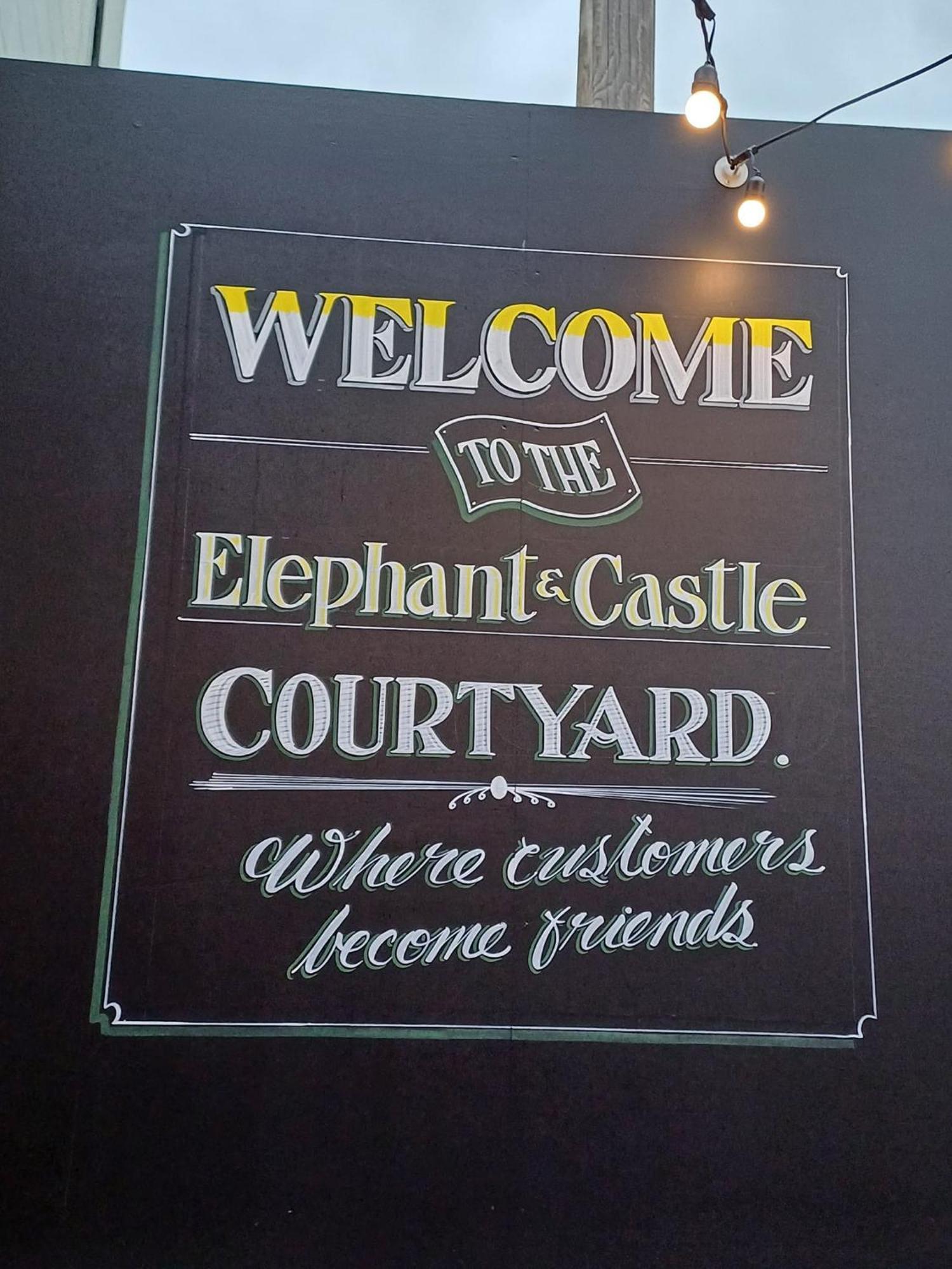 Elephant And Castle ويكفيلد المظهر الخارجي الصورة